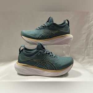 Asics Gel Nimbus 25 Sneakers
Womens Green Teal Lightweight
Size 6